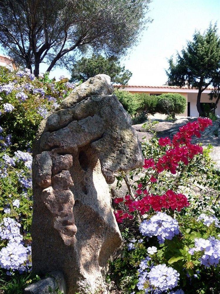 Hotel 3 Botti Baja Sardinia Exterior photo